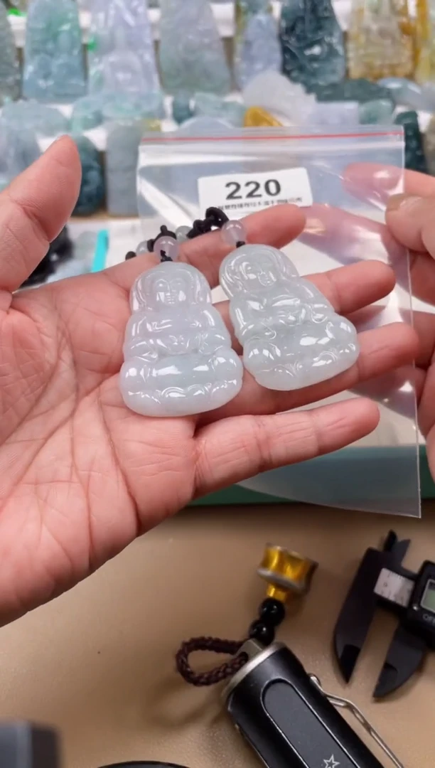 【闪购商品】翡翠颈饰未镶嵌天然缅甸A货翡翠多样性发一观音220