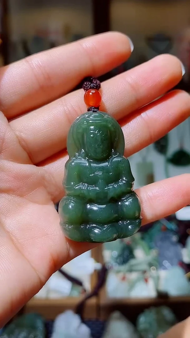 颈饰未镶嵌和田玉1