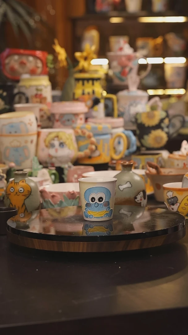 景德镇釉下彩绘设计师款式陶瓷