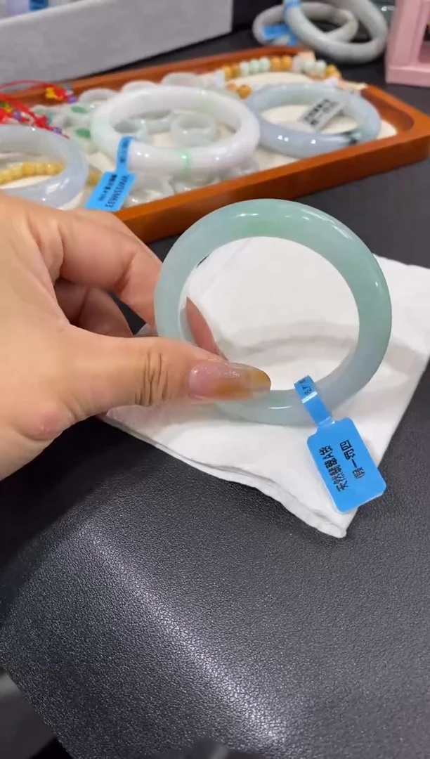 未镶嵌手镯翡翠圈口52.6