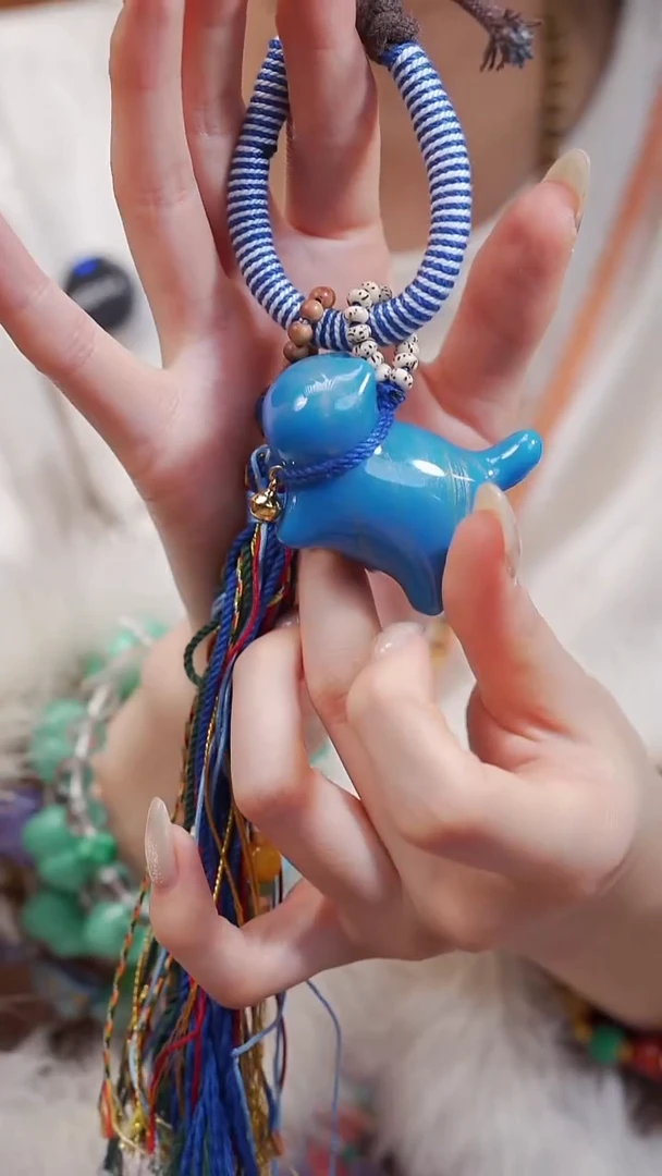 494漆猫挂件------48