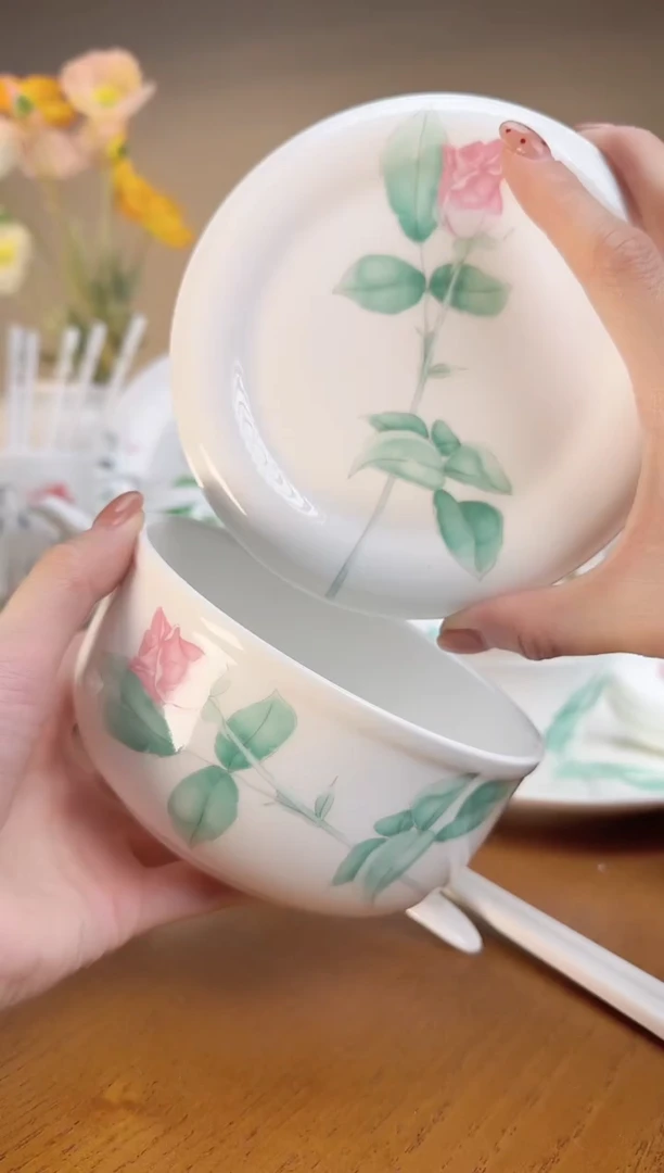 【闪购商品】玫瑰高骨瓷保鲜盒