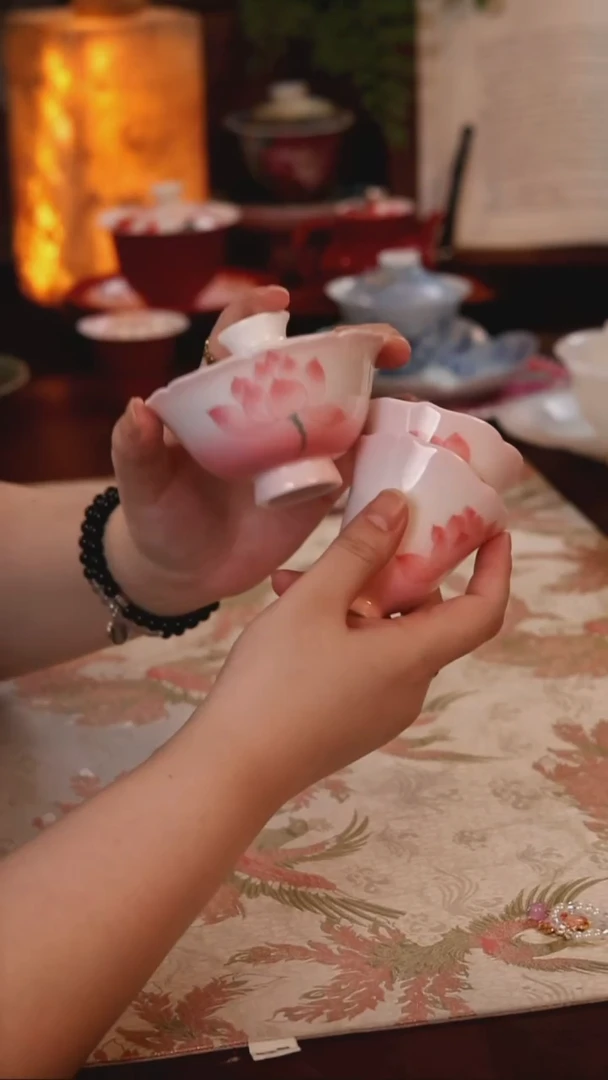 盖碗+杯*2 哈哈哈哈哈哈