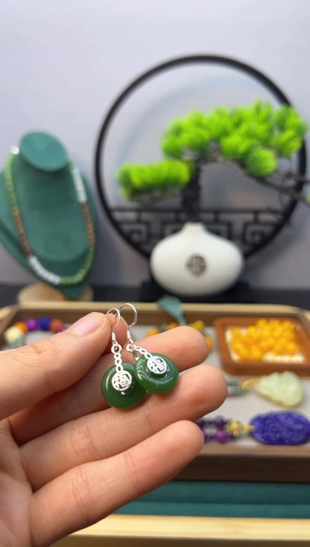 【闪购商品】和田玉耳饰银S925镶嵌E260