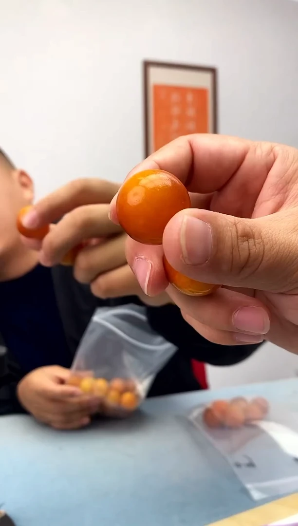 琥珀未镶嵌珠宝奇石假一罚十，多样性发一件07