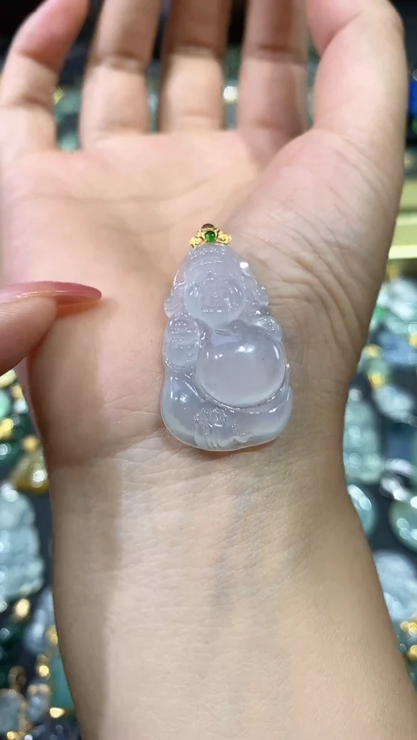 颈饰18K金镶嵌翡翠20250915068