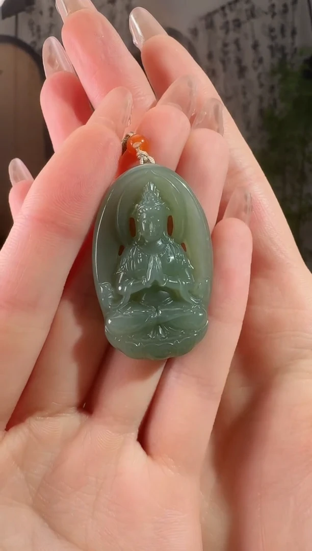 和田玉未镶嵌颈饰观音1