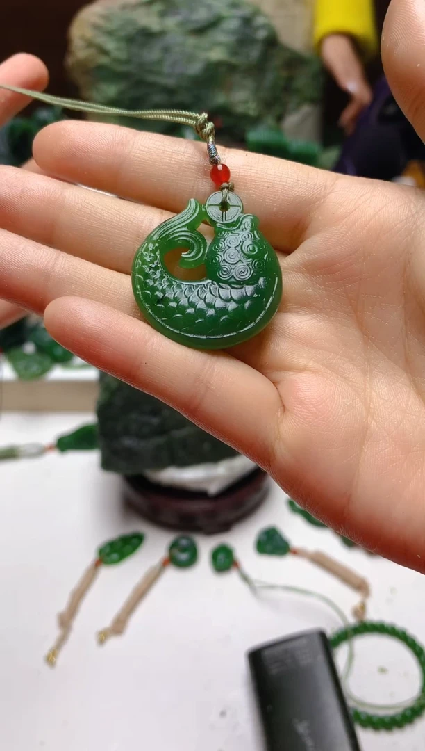 未镶嵌和田玉（碧玉）珠宝半成品随机发货