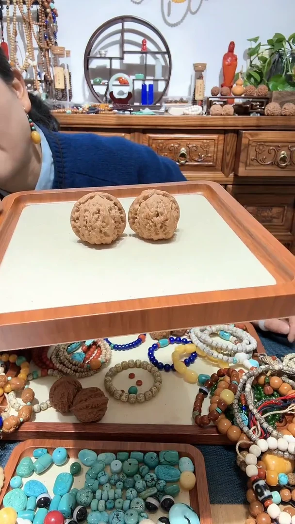 把件文玩核桃精品白狮子