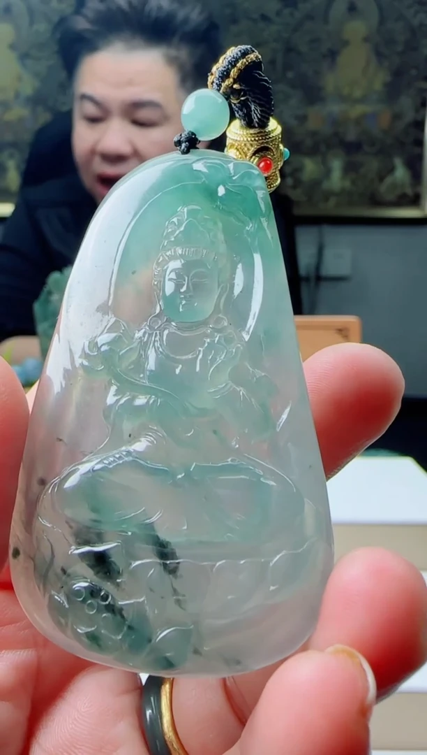 【闪购商品】翡翠颈饰未镶嵌1111111111