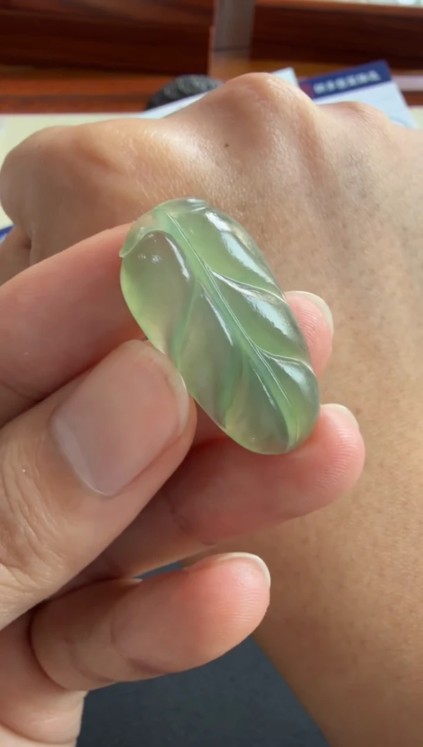 未镶嵌定制翡翠叶子