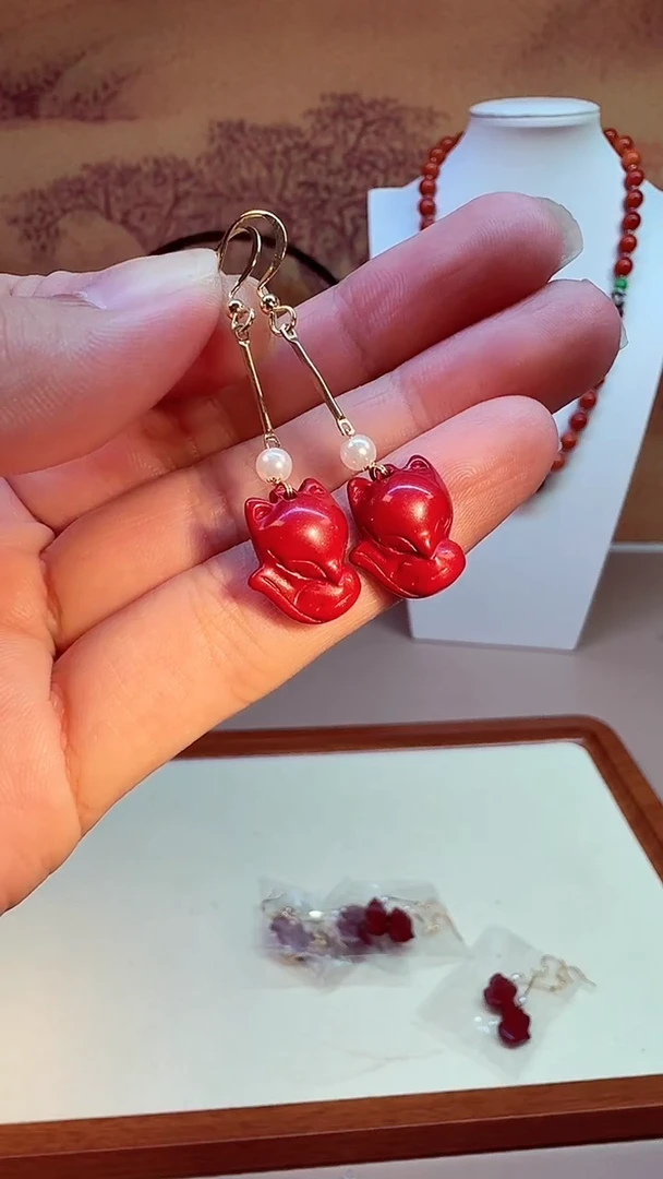 14K金镶嵌耳钉玛瑙/玉髓E115