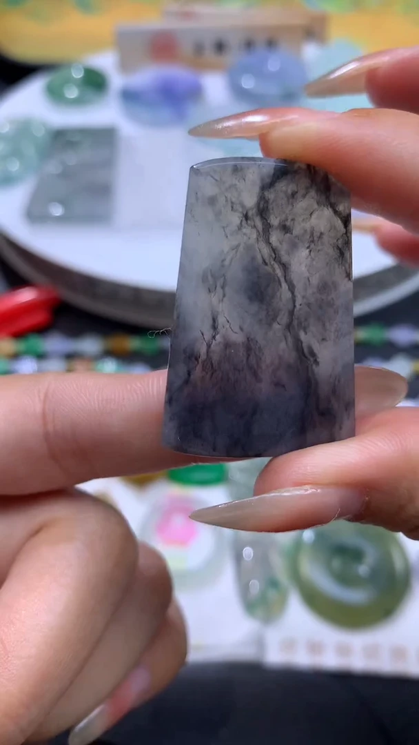 【闪购商品】定制翡翠未镶嵌翡翠