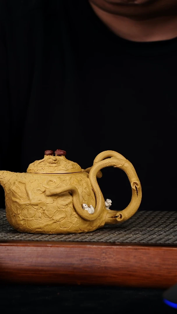 茶壶紫砂原矿黄金段泥供春300cc