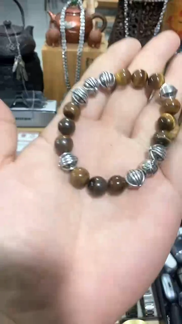 瓷片闪购商品  如图所示