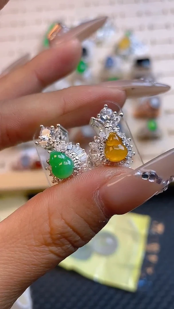 【闪购商品】翡翠耳饰未镶嵌天然A货翡翠175