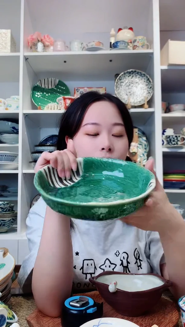 陶瓷【微瑕】织布绿釉中深盘18.5cm