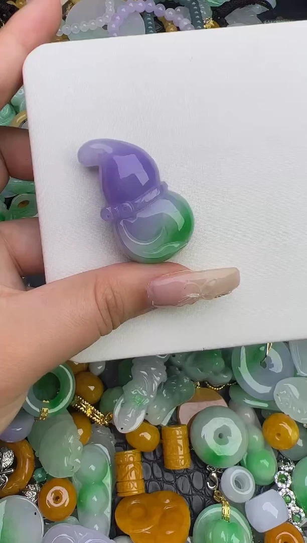 翡翠未镶嵌颈饰阿*天然缅甸翡翠吊坠