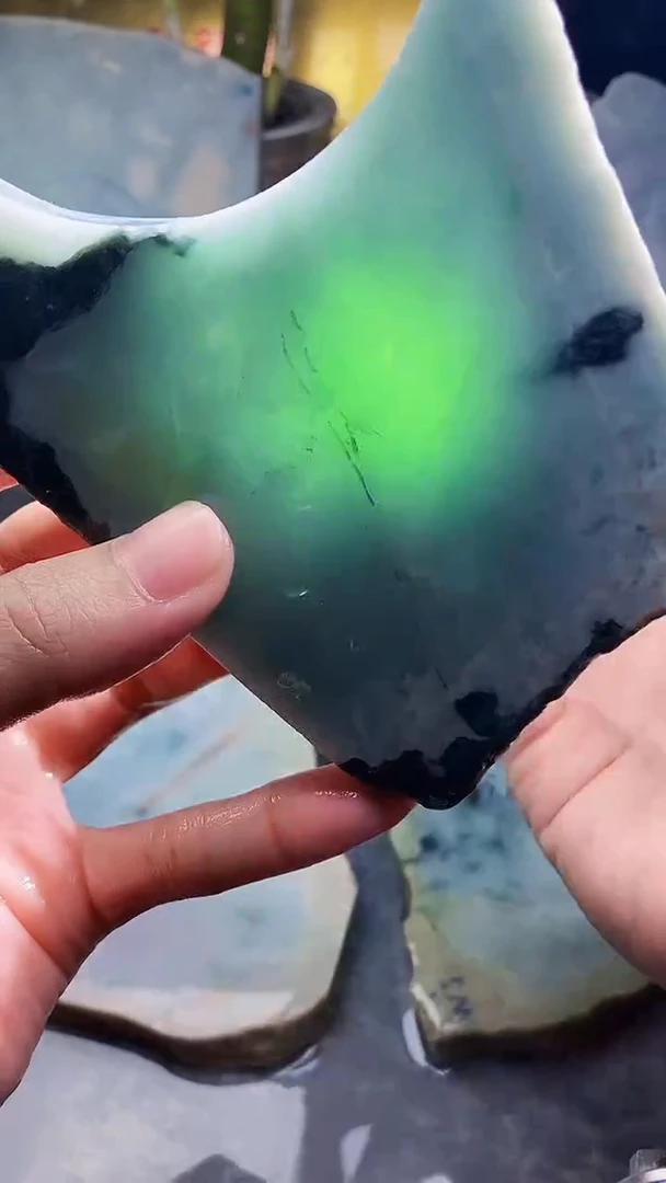 未镶嵌挂件翡翠小雨488