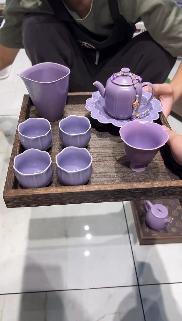 瓷片非微瑕商品，介意勿拍②托盘 高足杯yu（没礼盒）