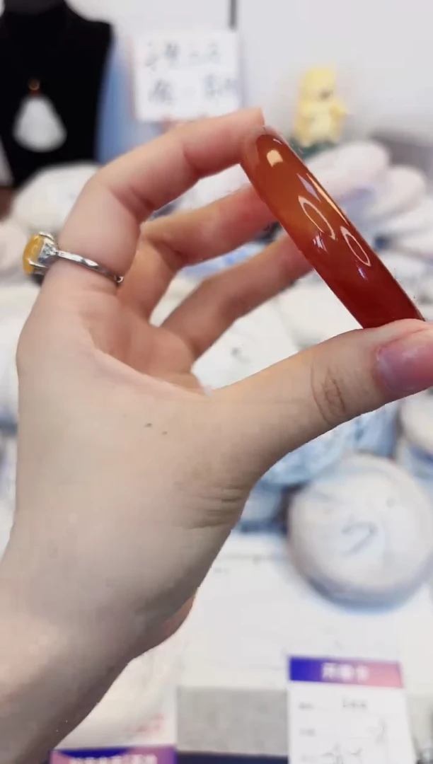 【闪购商品】石英质玉手镯未镶嵌344-玛瑙圈口56
