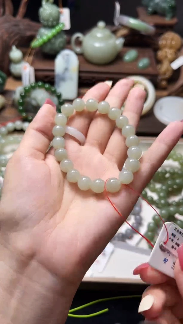 手串未镶嵌和田玉卡10且末青白圆珠9009343