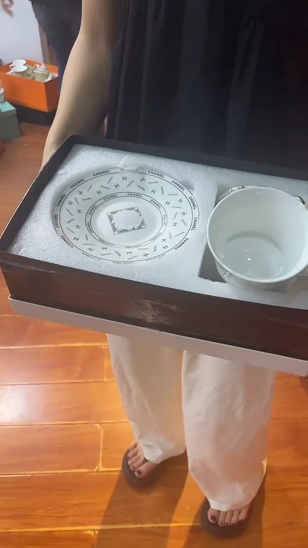 杯鸿辉家品牌瓷器，京东包邮！