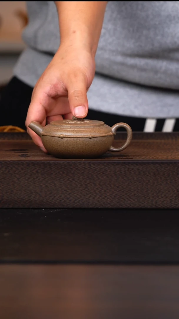 茶壶紫砂?青段束竹祥云