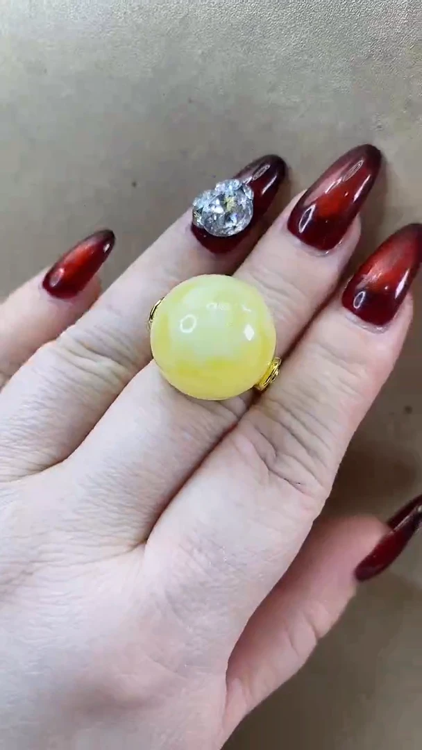 琥珀颈饰未镶嵌戒指