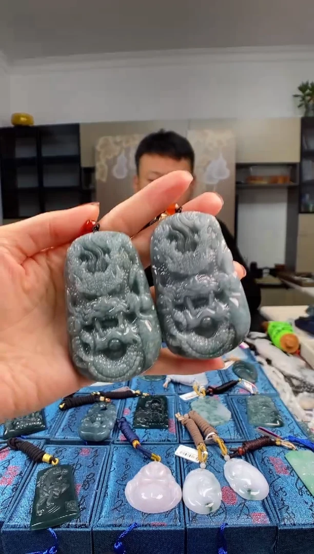 颈饰未镶嵌翡翠多样性发其一