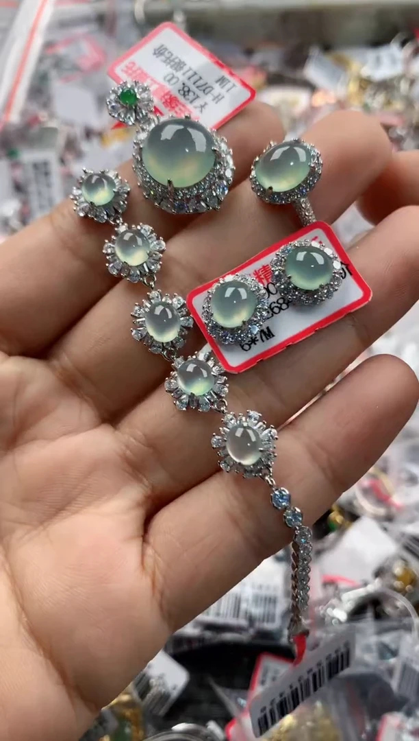 银S925镶嵌戒指翡翠999           5