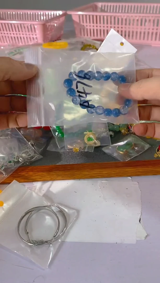 【闪购商品】水晶颈饰银S925镶嵌476红宝，蓝宝，多样性发一件赠链