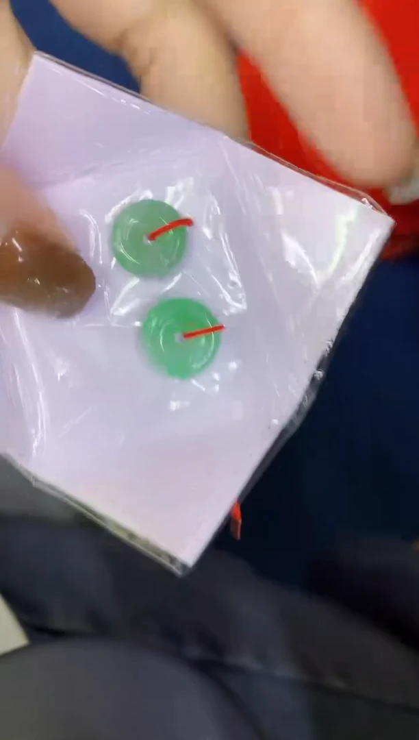 颈饰未镶嵌翡翠缅甸天然翡翠A货