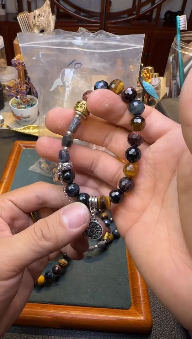 【闪购商品】石英质玉手链合金虎眼石多宝