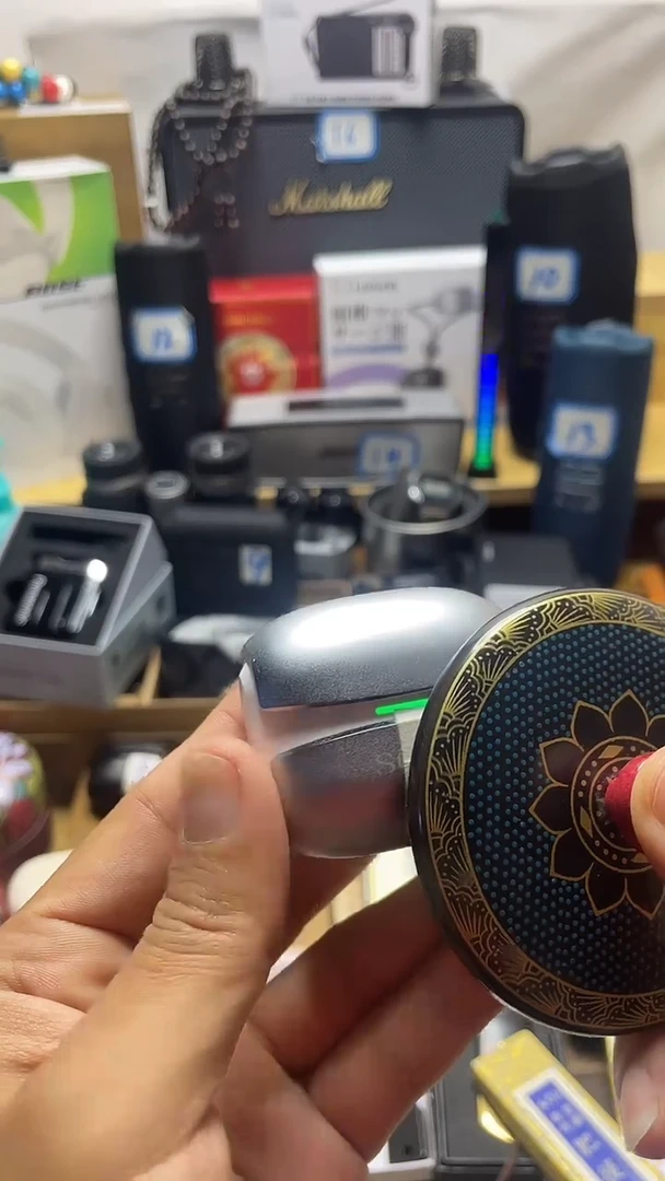 瓷片闪购商品 如图所示