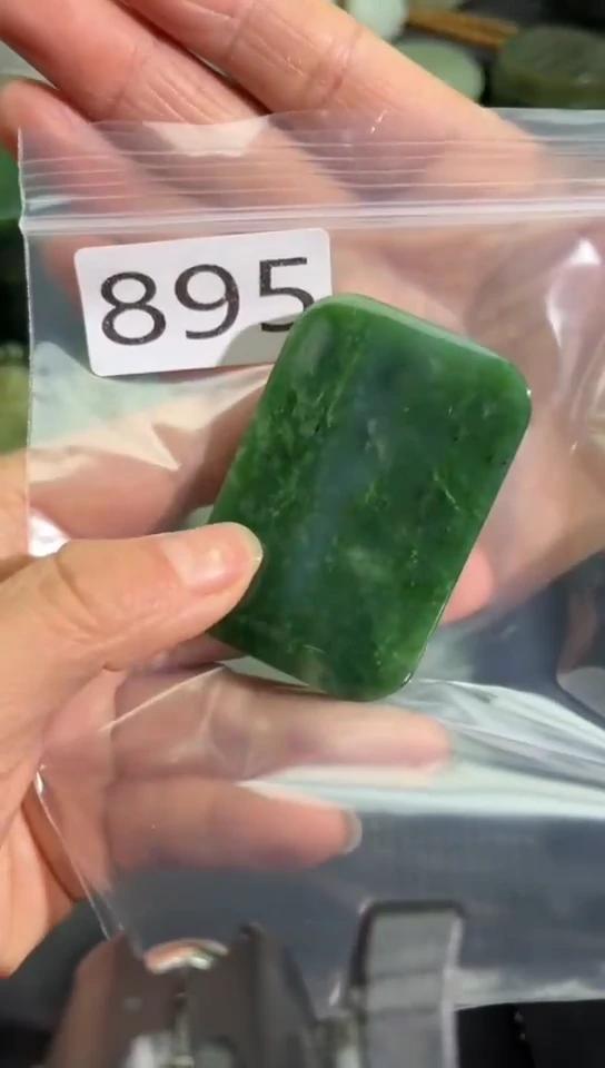 未镶嵌和田玉珠宝半成品牌子