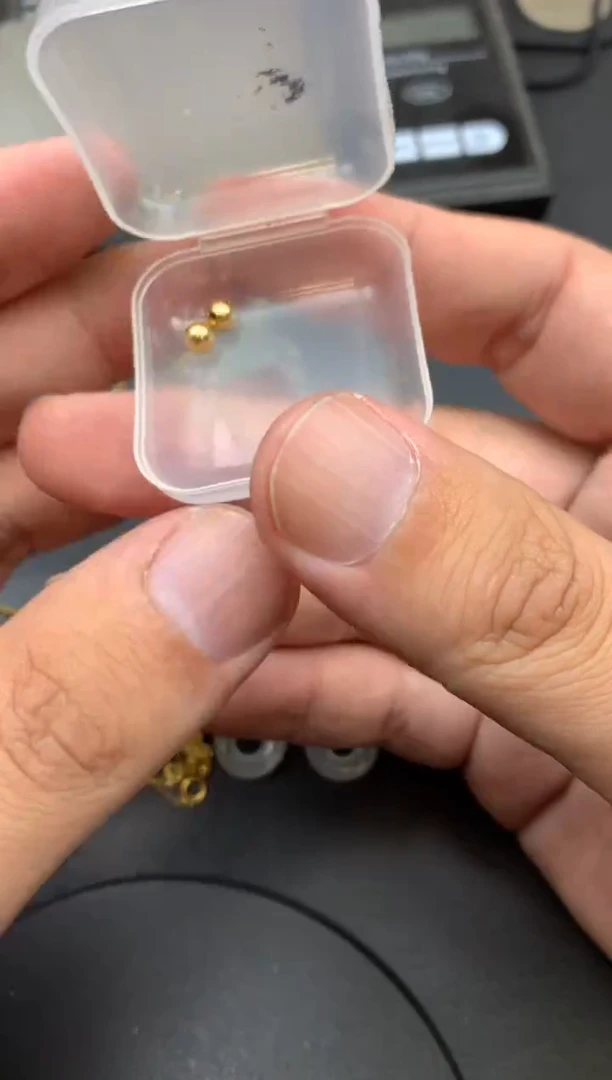 颈饰18K金镶嵌翡翠?***仙金珠4mm