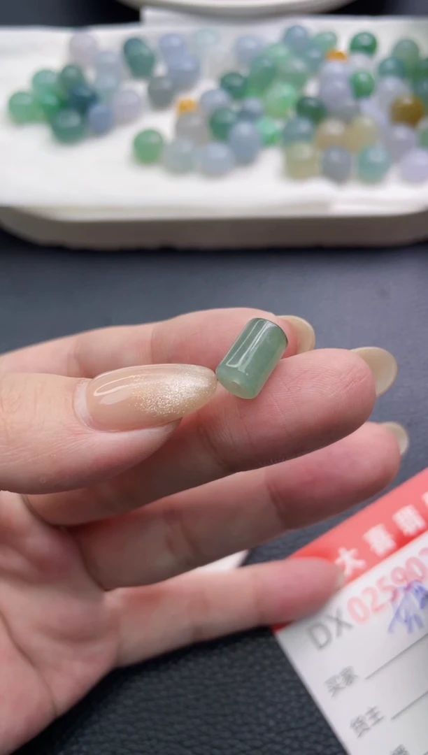 定制翡翠未镶嵌珠子