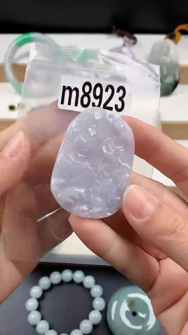 颈饰未镶嵌翡翠天然翡翠吊坠挂件