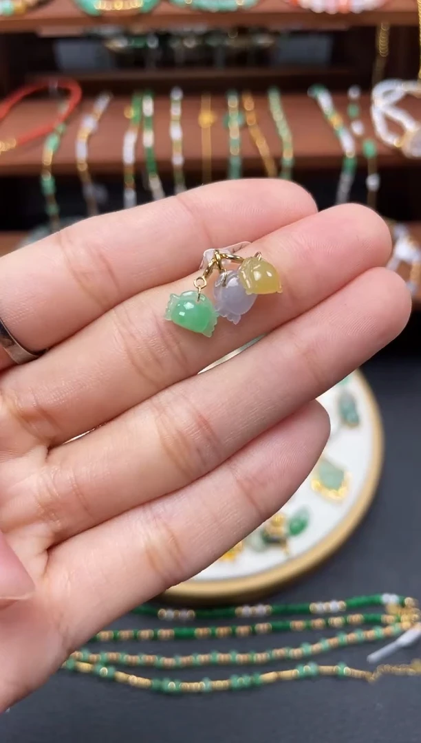 【闪购商品】翡翠吊坠(不含链)18K金镶嵌3个   JK538