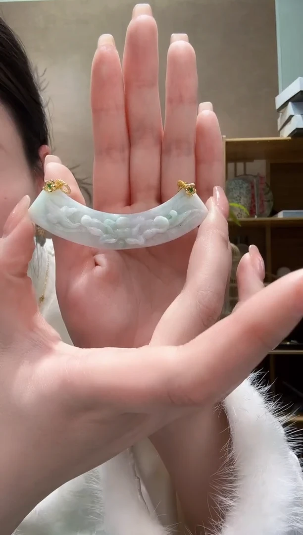 【闪购商品】翡翠颈饰未镶嵌吊坠