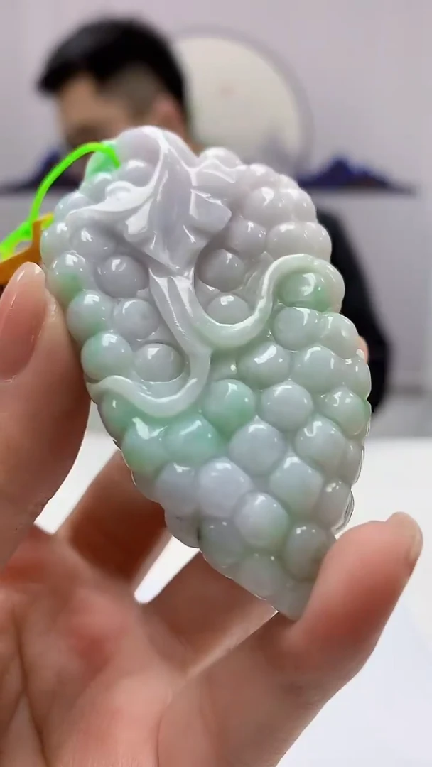 【闪购商品】定制翡翠未镶嵌5153ms-毛货156葡萄