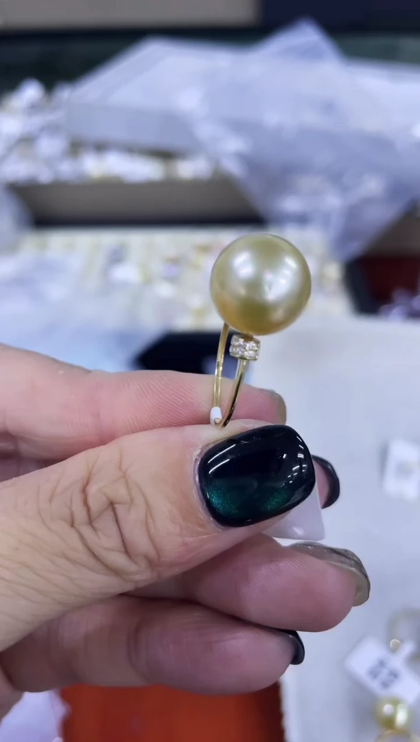 18K金镶嵌戒圈海水珍珠1