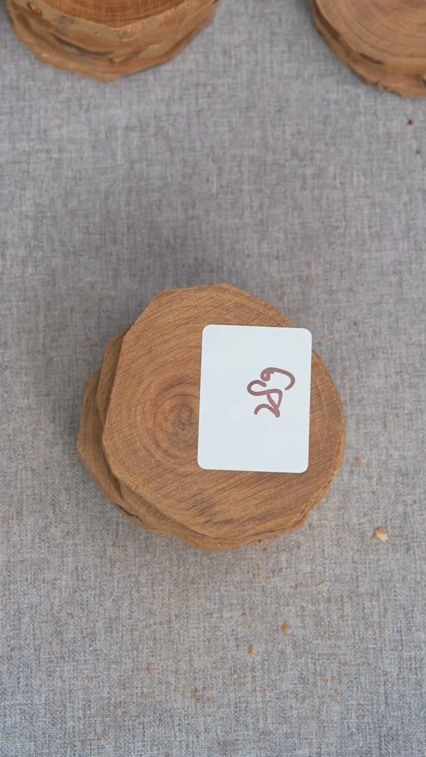 檀香木其他泰米尔雕花料原木切片28g随机发