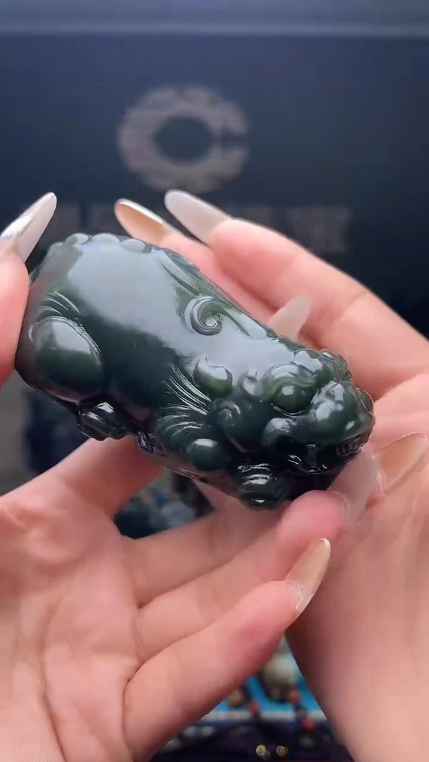 未镶嵌和田玉挂件1