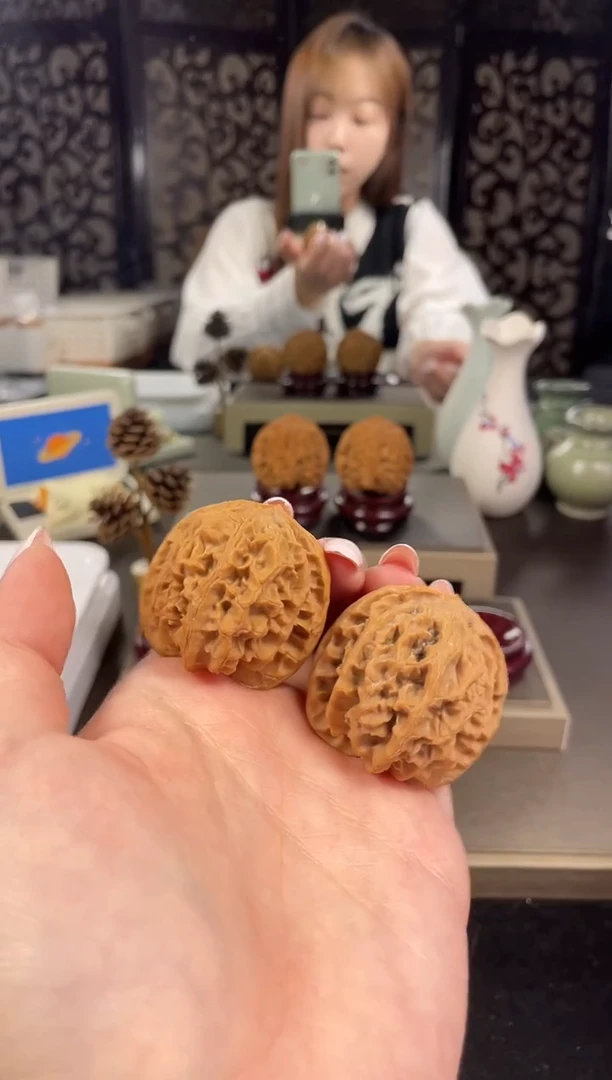 【闪购商品】文玩核桃把件苹果园39尺-22