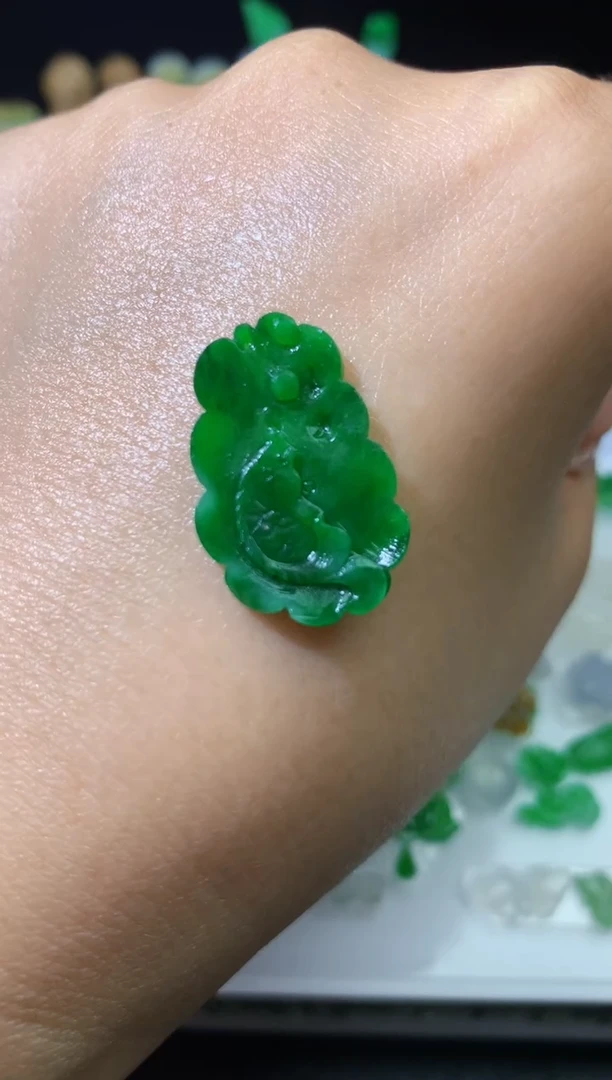 未镶嵌定制翡翠毛货