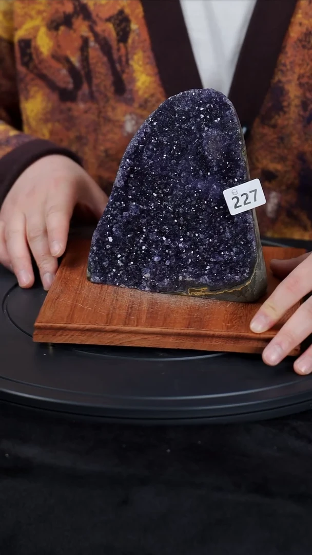 【闪购商品】紫晶大型摆件（非配饰）未镶嵌水晶