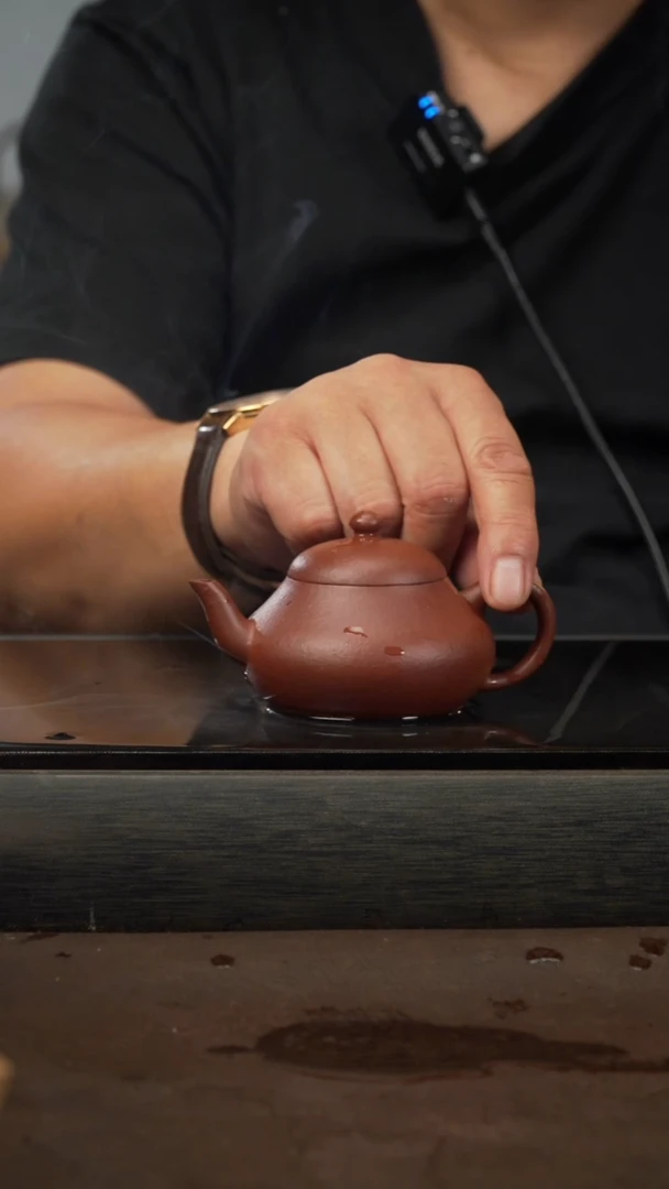 茶壶紫砂15，梨形，朱泥，120cc