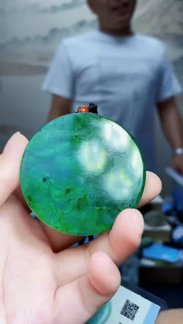 和田玉未镶嵌颈饰1